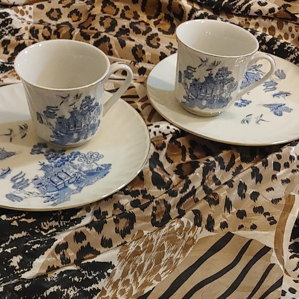1989 Blue and White Porcelain Tea Cups with Saucers